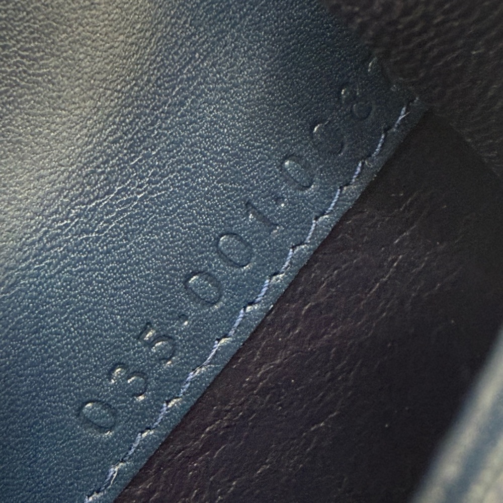 Gucci Wallet - Picture 6 of 11